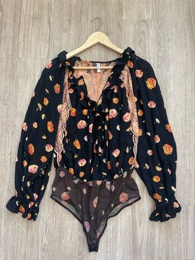 Free People Intimately Black Floral Lace Bodysuit M Romantic Sheer Ruffle Blouse